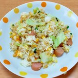 野菜と卵とウインナーの焼き飯
